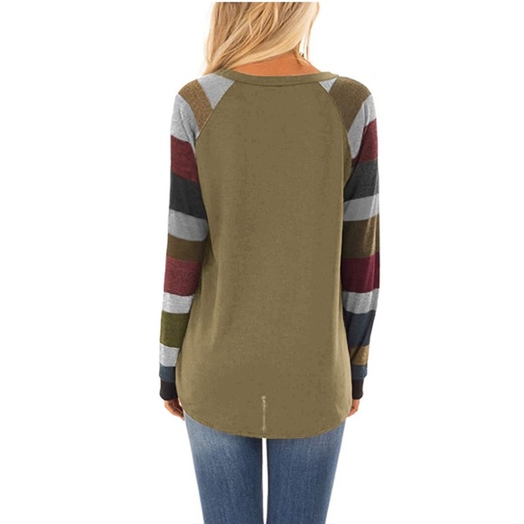 Women’s Long Sleeve Fall Top - Picture 2 of 2